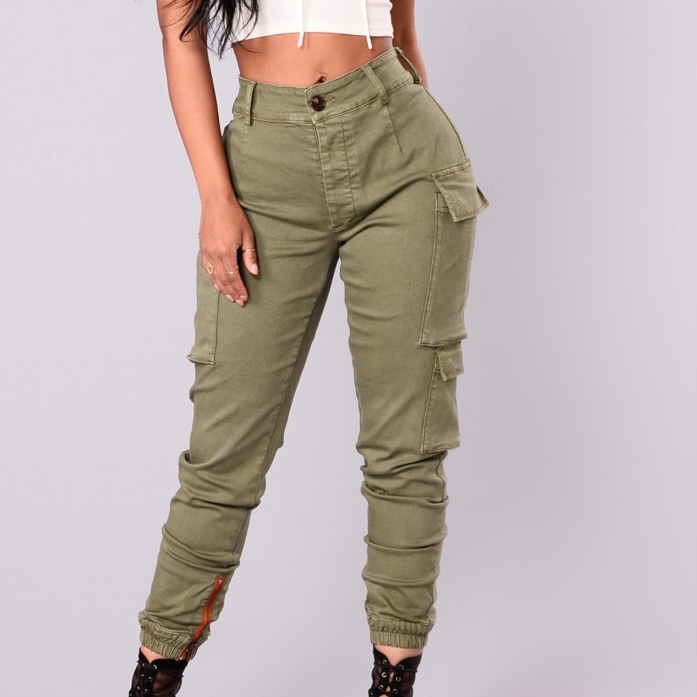 Fashion Nova Kalley Cargo Pants OLIVE